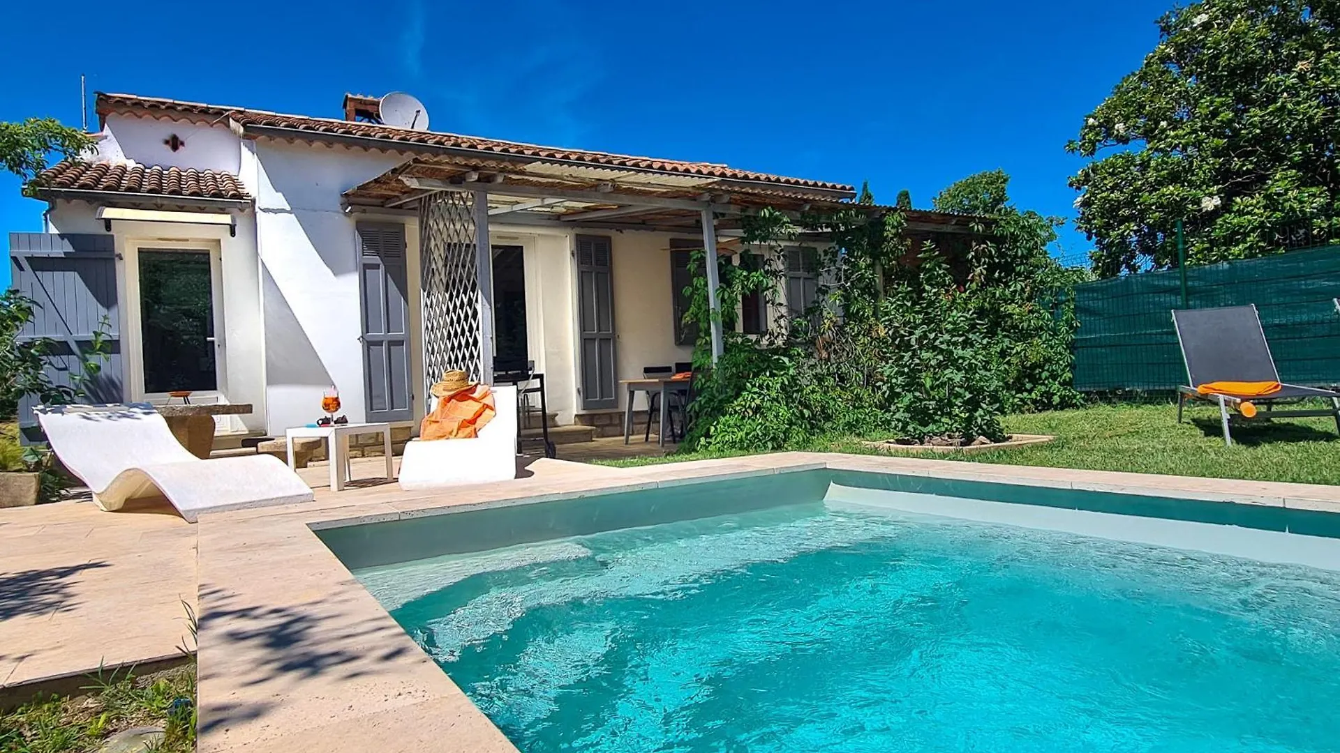 Jolie Villa Loc-Saisonniere - La Petite Cocagne Alleins