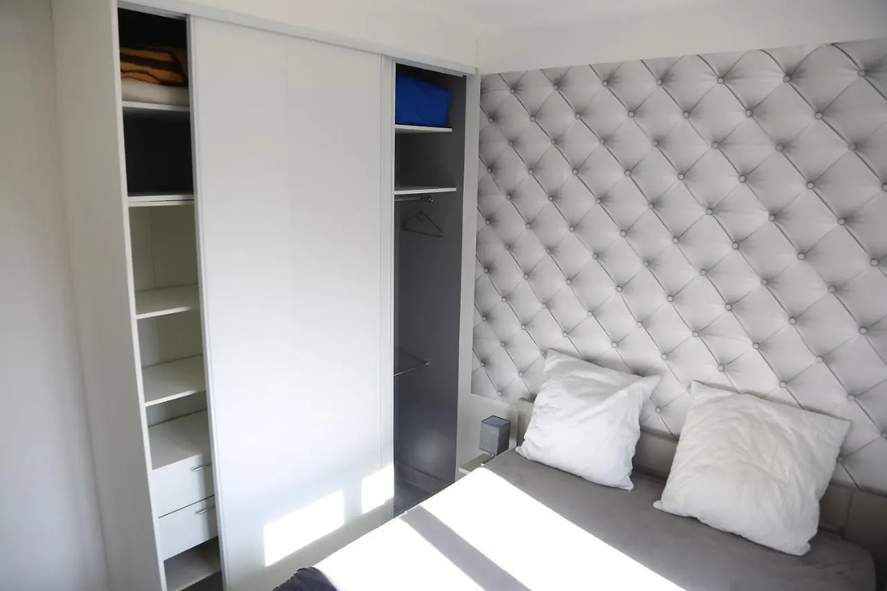 Jolie Villa Loc-Saisonniere - La Petite Cocagne Alleins