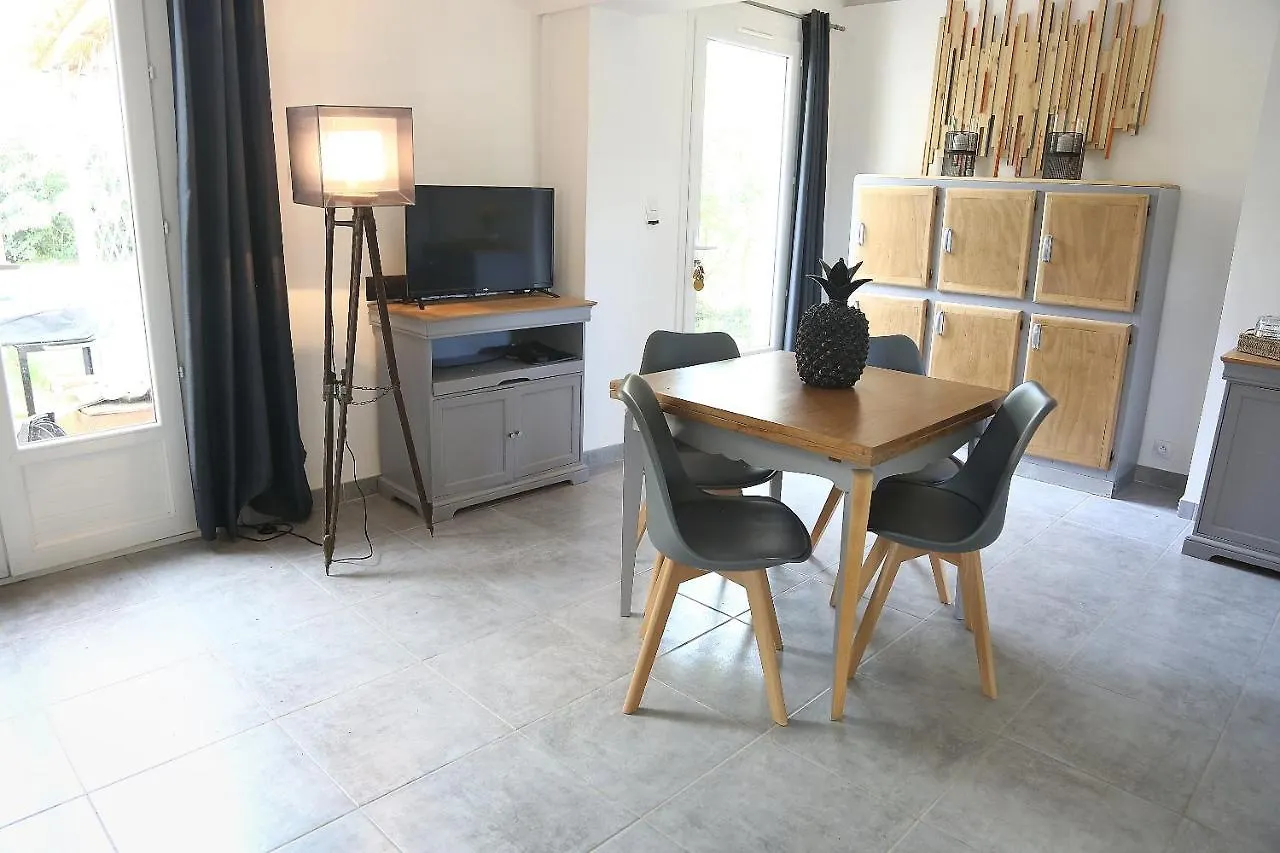 Jolie Villa Loc-Saisonniere - La Petite Cocagne Alleins 0*,  France